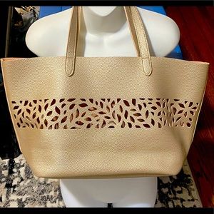 Ulta tote with attachable change purse